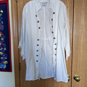 White linen 3/4 length sleeve Jacket great lines